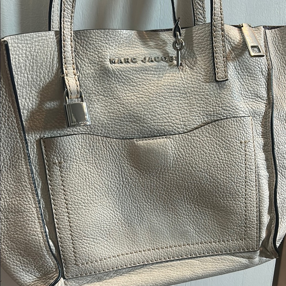 Marc Jacobs Cream Pebbled Leather Tote